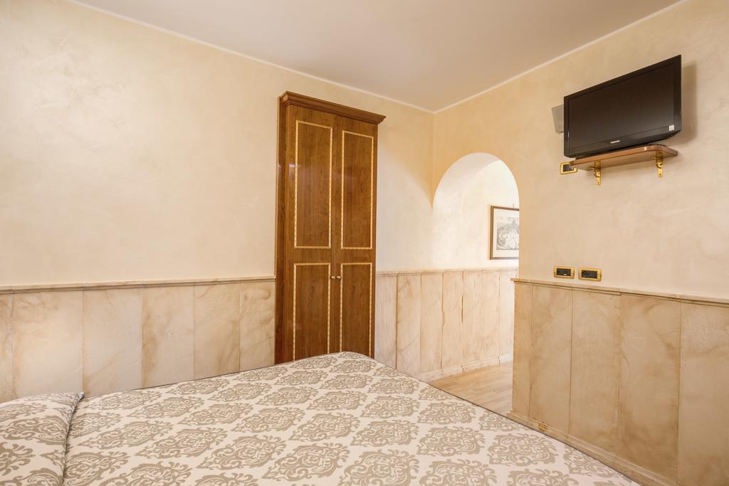 Pantheon 3*